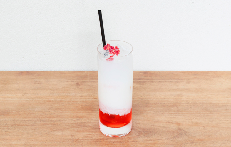 佐賀県産いちごさんのソーダ（イタリアンソーダ）