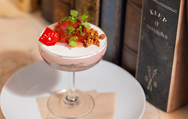 佐賀県産「いちごさん」モンスタースムージー