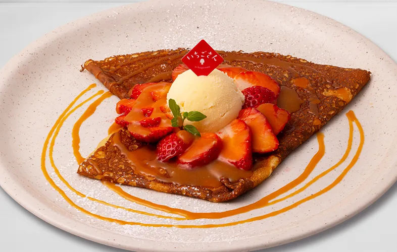 佐賀県産いちごさんのパリブレストラベンダーの香りの写真